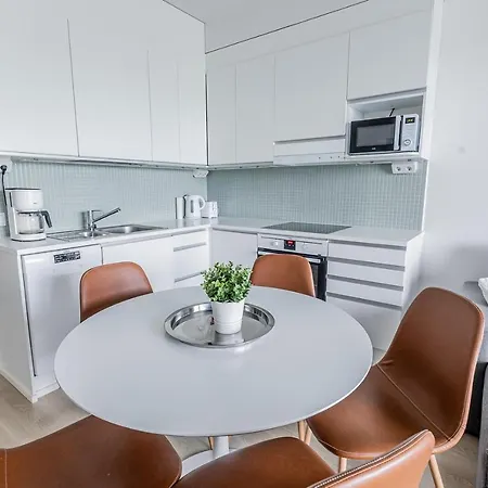Апартаменты Sleepwell Niittykumpu 12 - Metro, 15 Min From Helsinki *