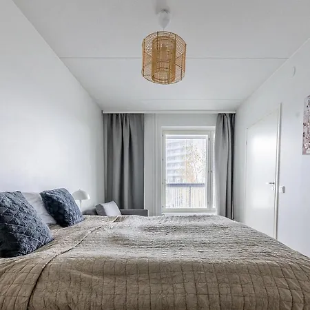 Апартаменты Sleepwell Niittykumpu 12 - Metro, 15 Min From Helsinki *