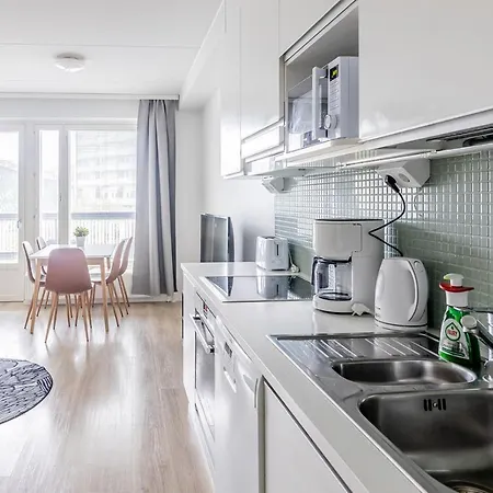 Sleepwell Niittykumpu 12 - Metro, 15 Min From Helsinki Апартаменты