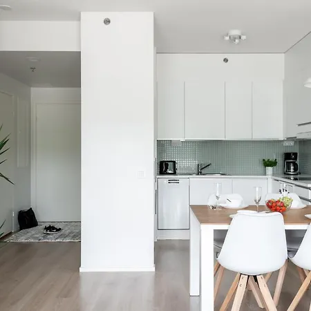 Sleepwell Niittykumpu 12 - Metro, 15 Min From Helsinki Апартаменты Эспоо